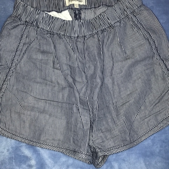 Never worn, Real Madewell brand shorts - Picture 4 of 4